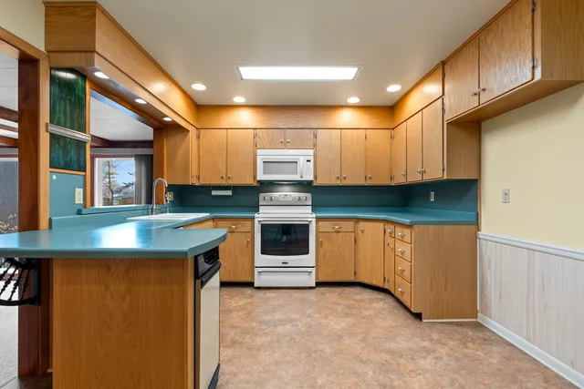 $279,800 | 1316 North 23rd Street, Manitowoc, WI 54220