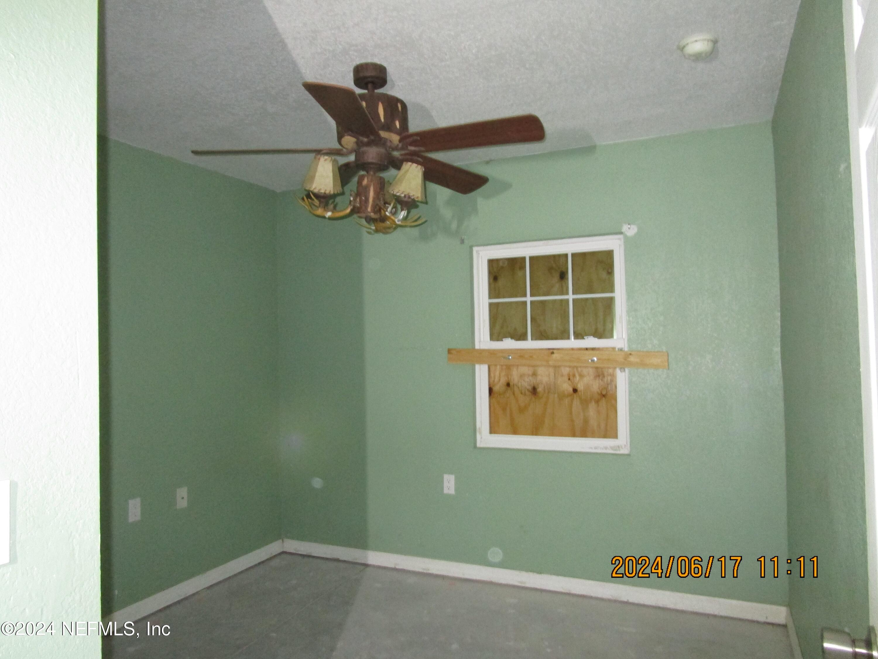 9302 Holden Park Road Hawthorne, FL 32640 - Photo 9 of 15 9302 Holden Park - bedroom 2