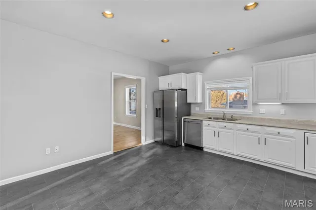 $245,000 | 2438 Creve Coeur Mill Road, Maryland Heights, MO 63043