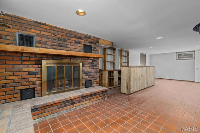 $245,000 | 2438 Creve Coeur Mill Road, Maryland Heights, MO 63043