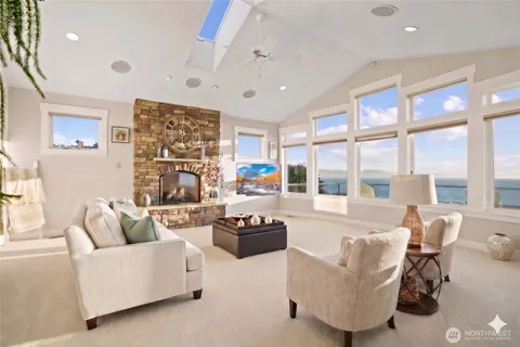 $1,375,000 | 813 Bergwacht Place, Coupeville, WA 98239