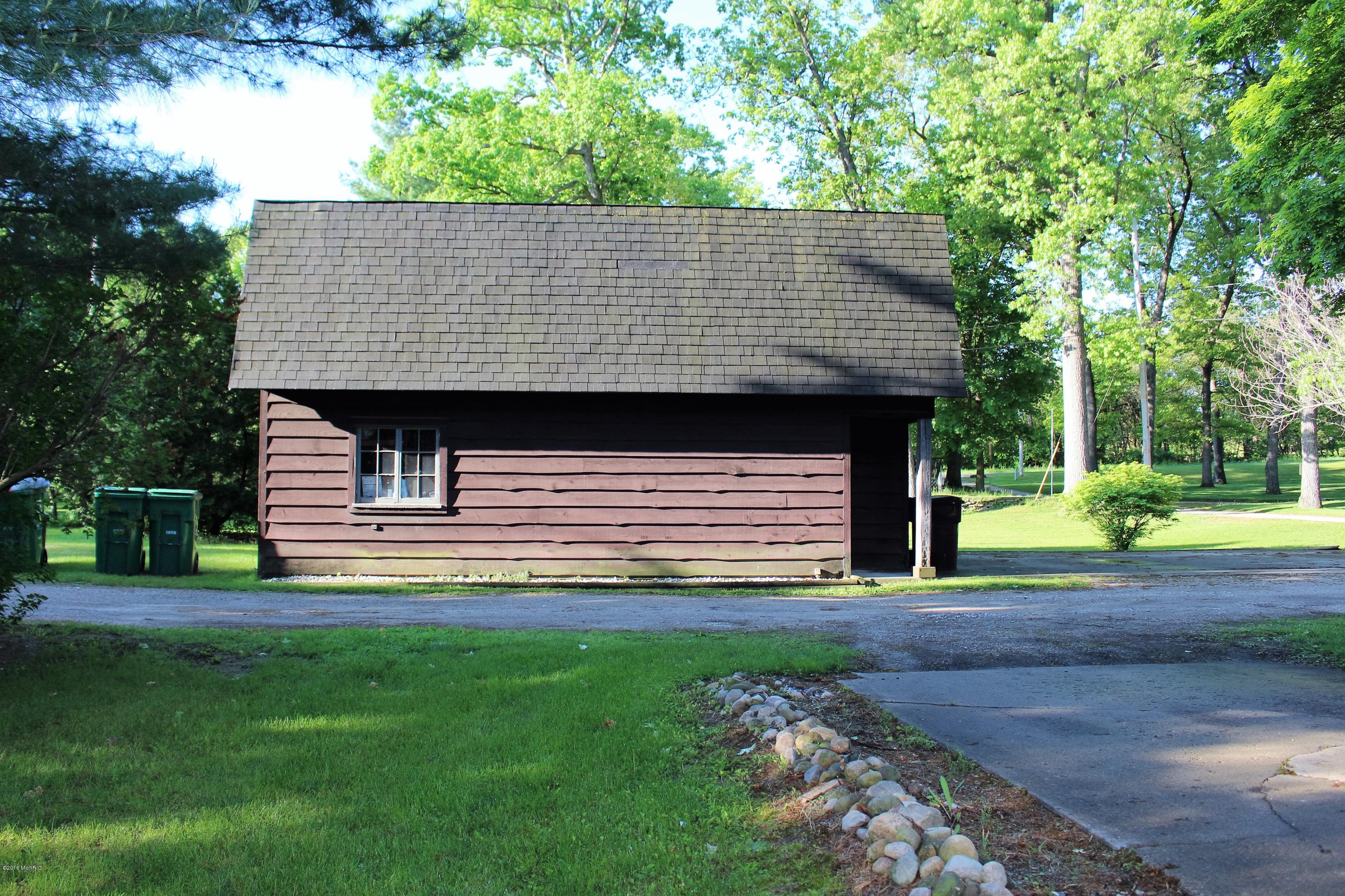 22708 Williams Landing Road Sturgis, MI 49091 - Photo 3 of 37 IMG_3089