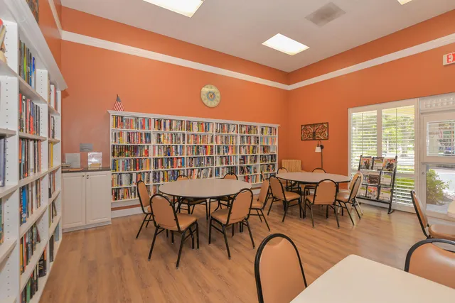 $389,000 | 587 Northwest Lambrusco Drive, Port St. Lucie, FL 34986