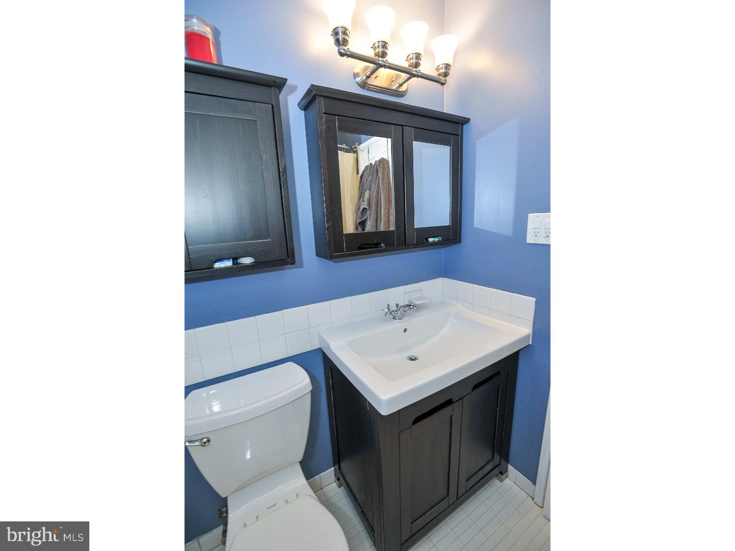 3411 Brookview Road Philadelphia, PA 19154 - Photo 14 of 25 Bathroom