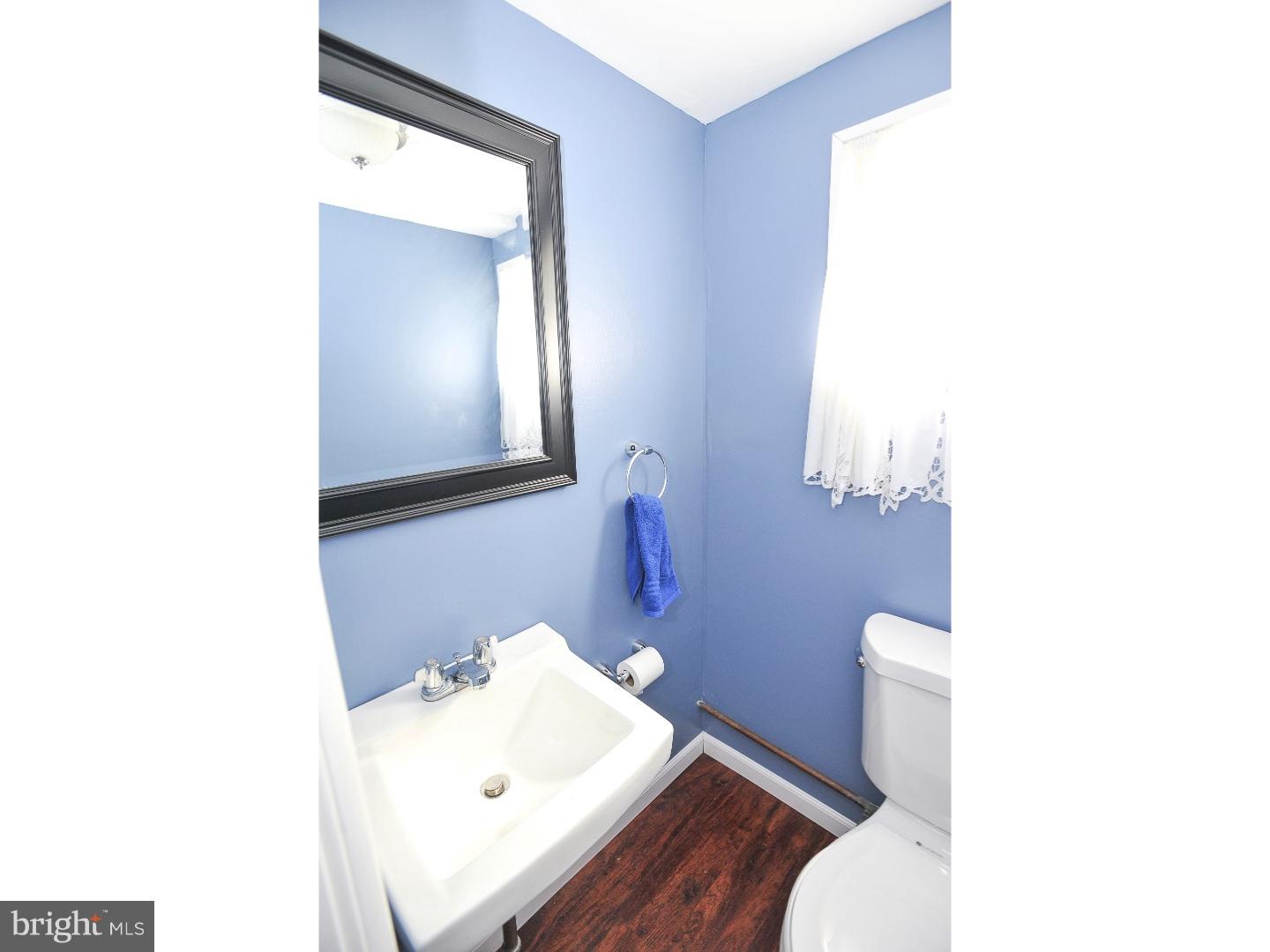 3411 Brookview Road Philadelphia, PA 19154 - Photo 23 of 25 Half Bath