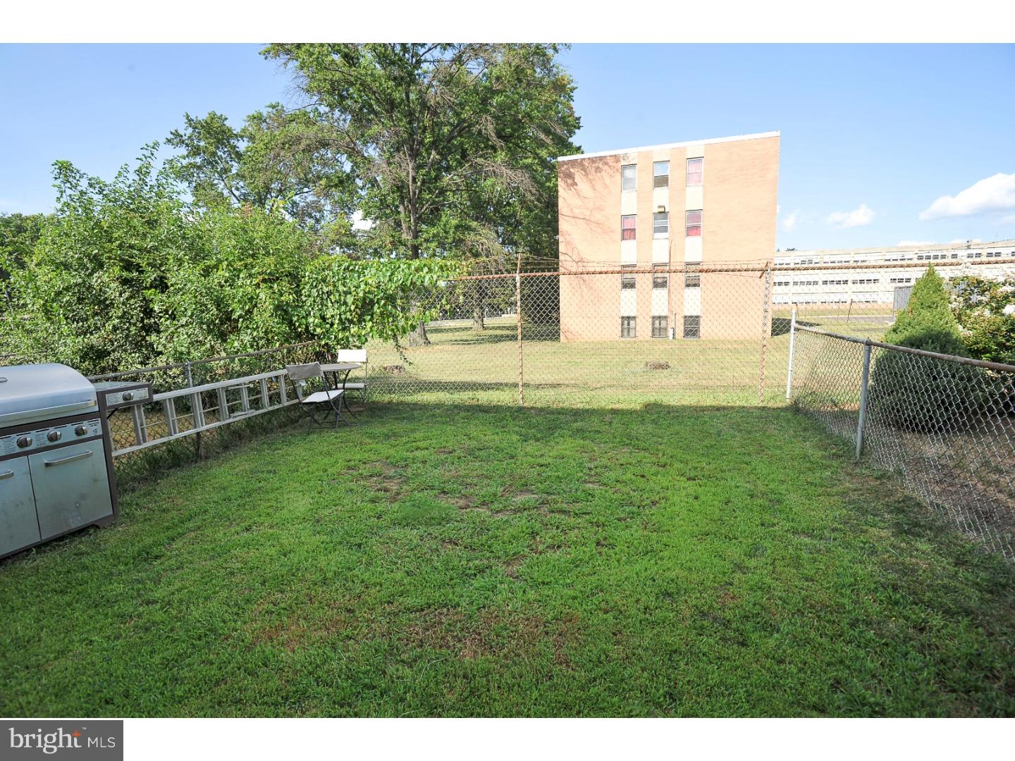 3411 Brookview Road Philadelphia, PA 19154 - Photo 24 of 25 Back Yard