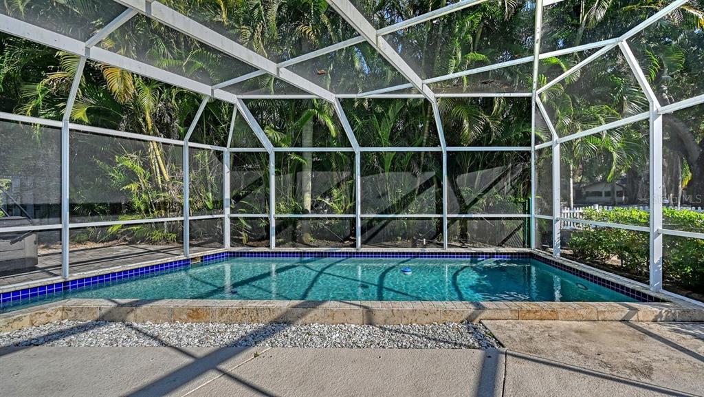 4810 Bay Shore Road Sarasota, FL 34234 - Photo 42 of 47 a view of a tennis court