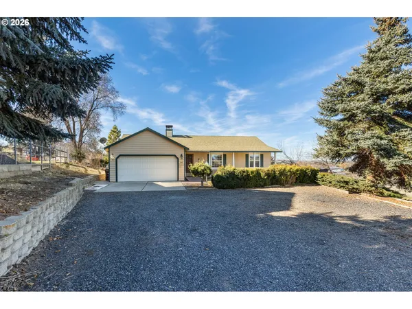 $450,000 | 3249 Northeast Yellowpine Road, Prineville, OR 97754