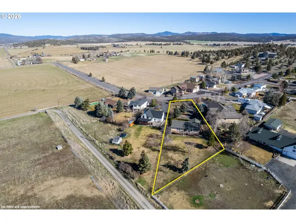 $450,000 | 3249 Northeast Yellowpine Road, Prineville, OR 97754