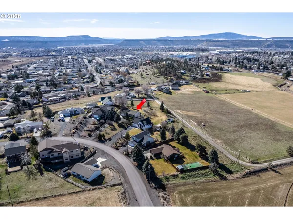 $450,000 | 3249 Northeast Yellowpine Road, Prineville, OR 97754