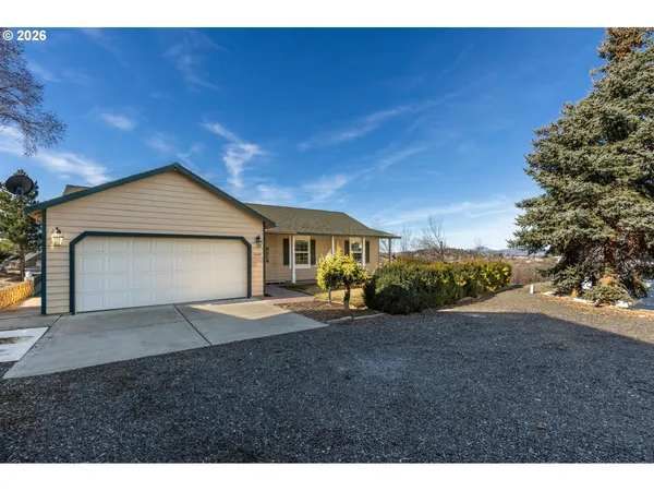 $450,000 | 3249 Northeast Yellowpine Road, Prineville, OR 97754