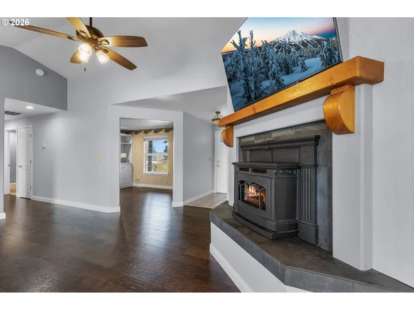 $450,000 | 3249 Northeast Yellowpine Road, Prineville, OR 97754