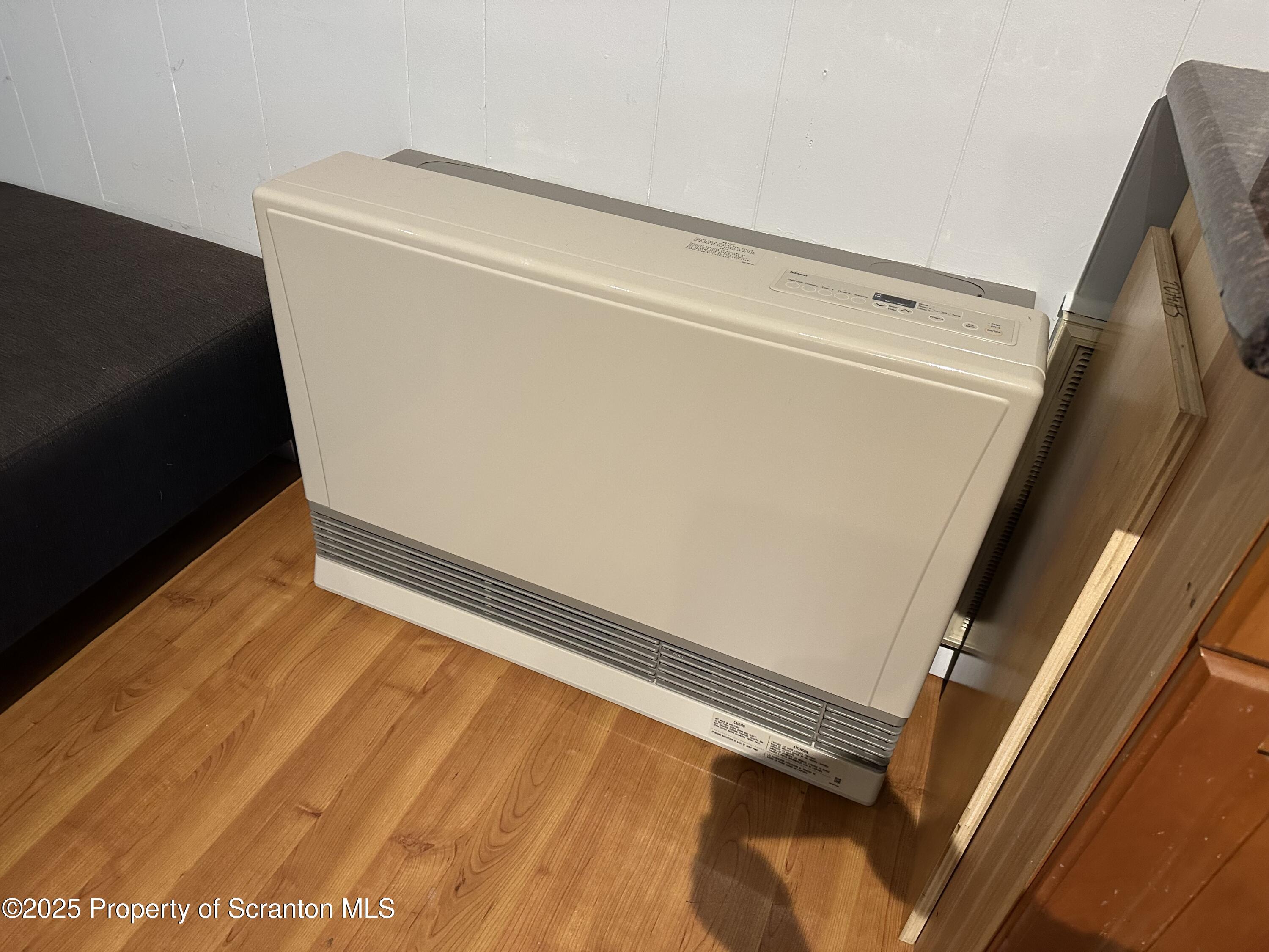 65 Fall Lane Union Dale, PA 18470 - Photo 11 of 26 Heat