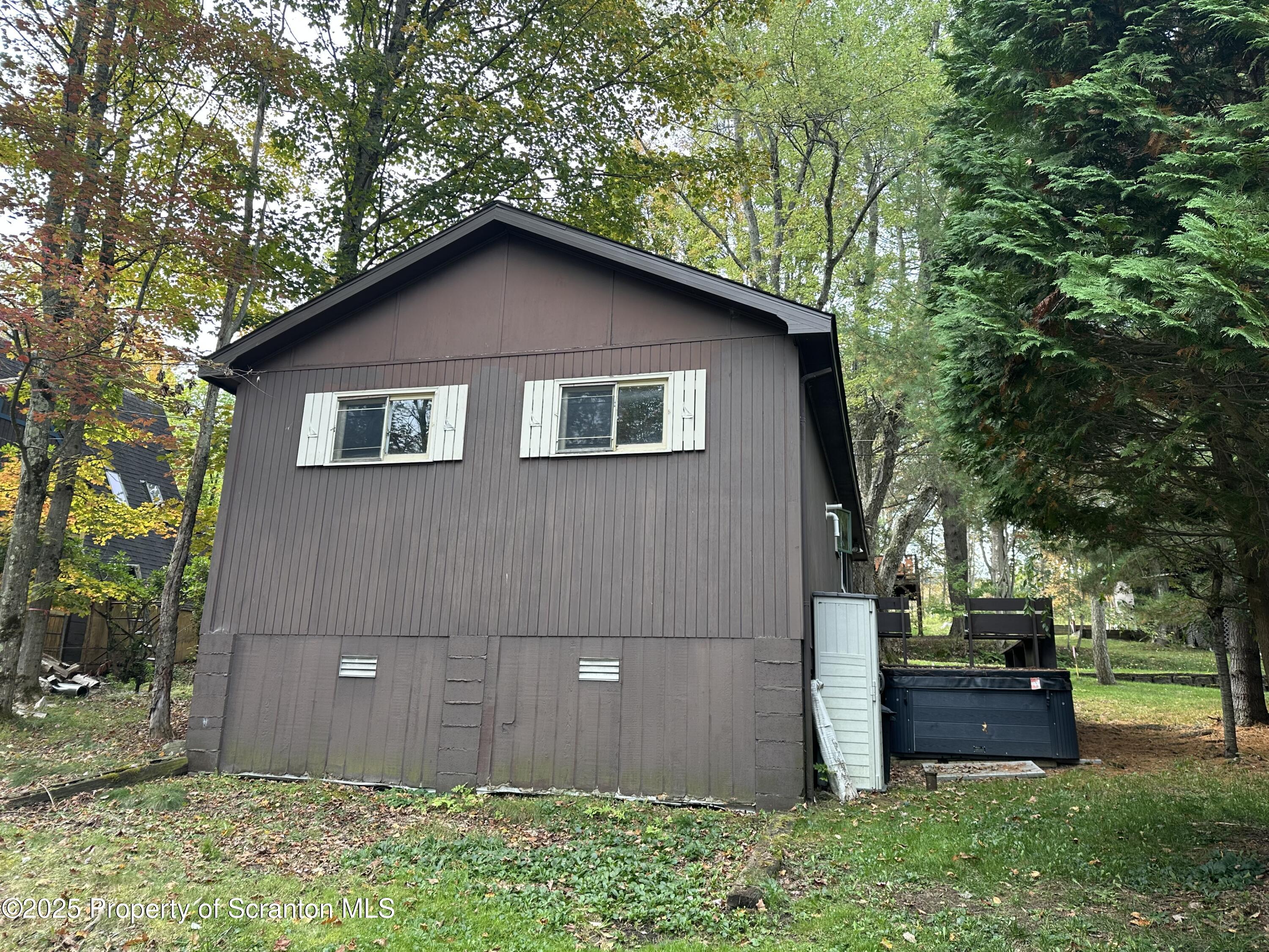 65 Fall Lane Union Dale, PA 18470 - Photo 5 of 26 Rear