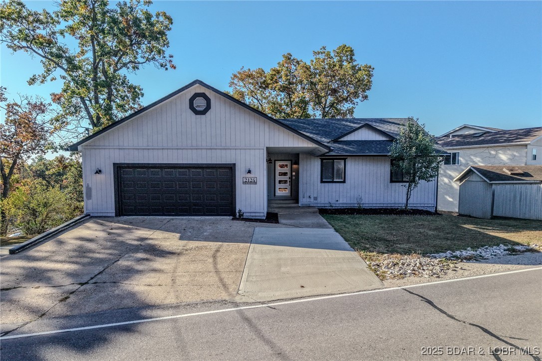 2124 Bittersweet Road Lake Ozark, MO 65049 - Photo 3 of 34