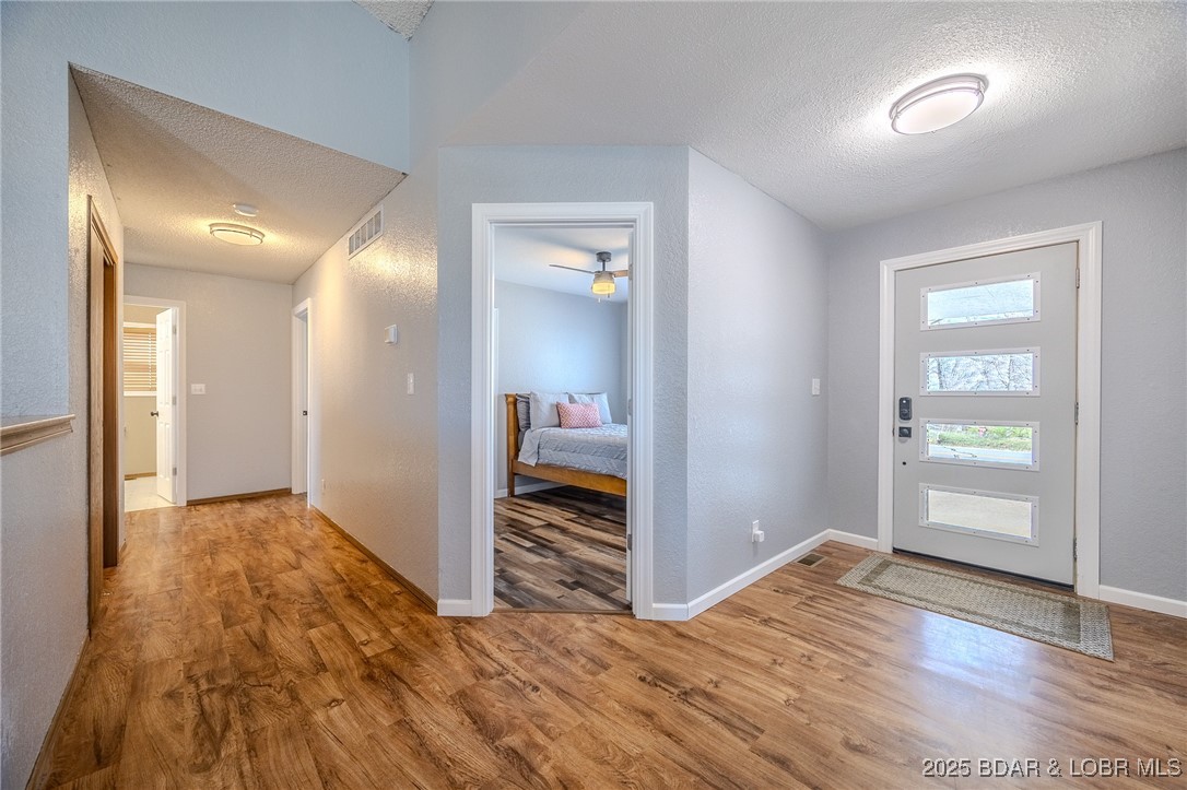 2124 Bittersweet Road Lake Ozark, MO 65049 - Photo 4 of 34