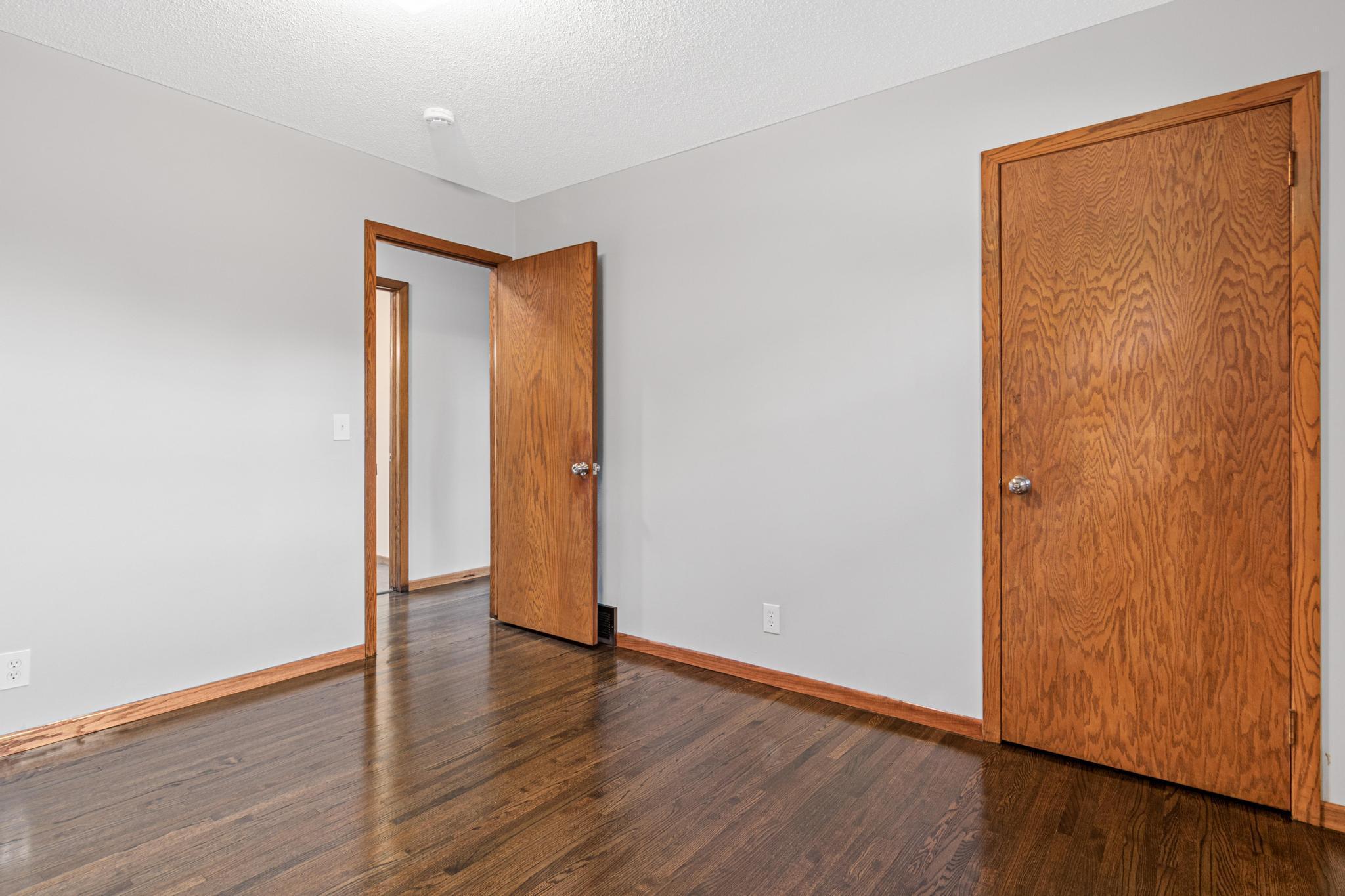 7990 East River Road Fridley, MN 55432 - Photo 6 of 31