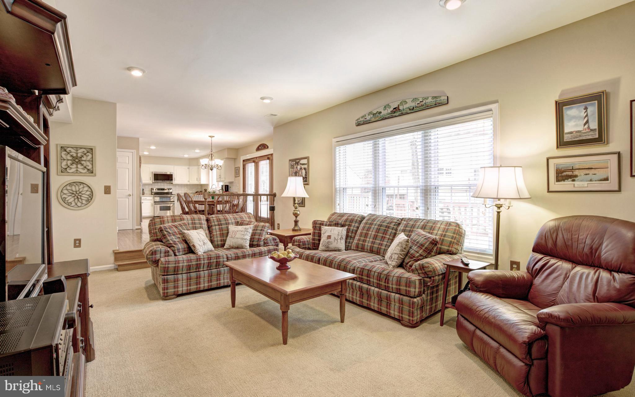 10142 Wavell Road Fairfax, VA 22032 - Photo 14 of 29 Family Room