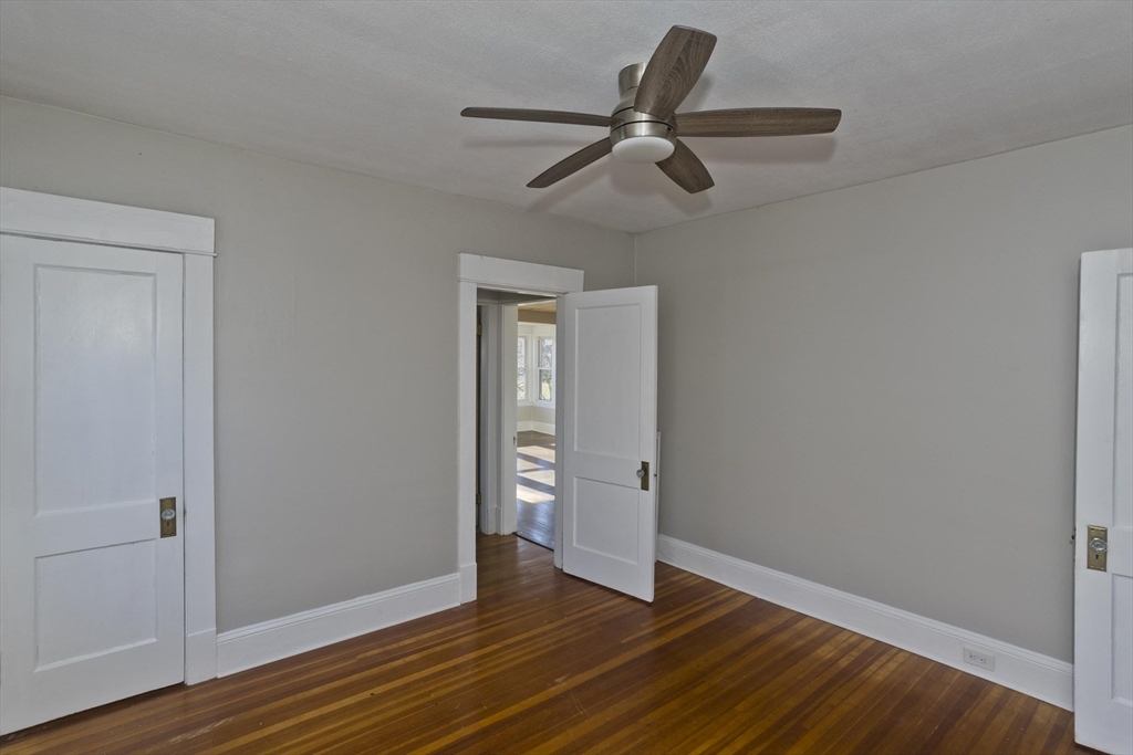 443-445 Beech Street Holyoke, MA 01040 - Photo 12 of 38