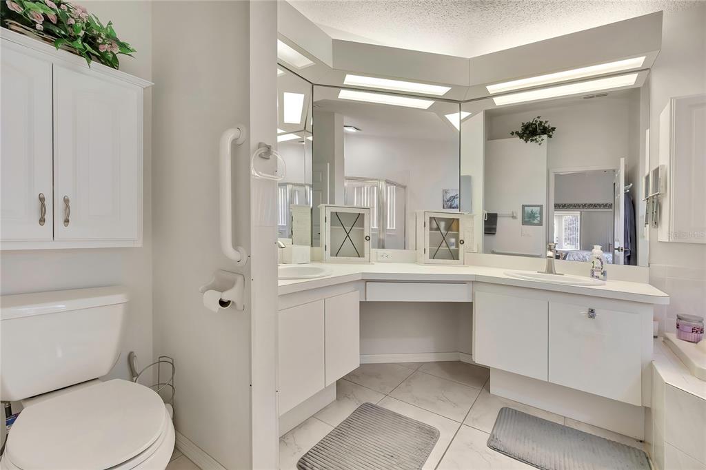 2353 Summercrest Lane Spring Hill, FL 34606 - Photo 21 of 40