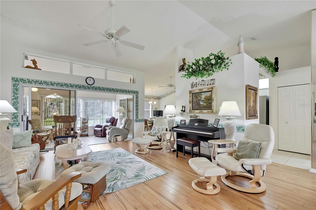 2353 Summercrest Lane Spring Hill, FL 34606 - Photo 3 of 40