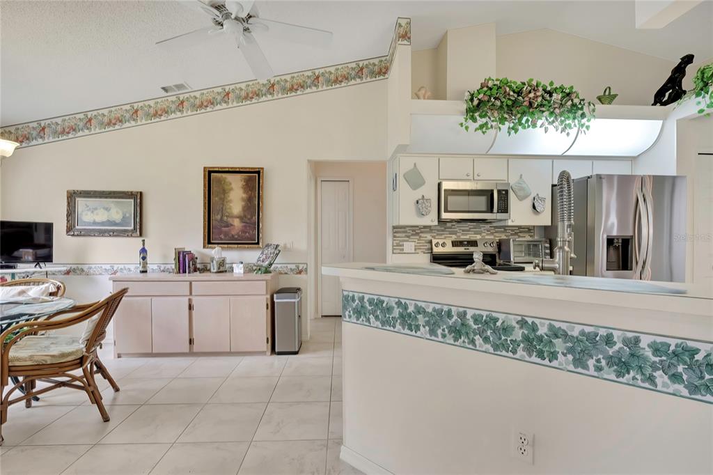 2353 Summercrest Lane Spring Hill, FL 34606 - Photo 7 of 40