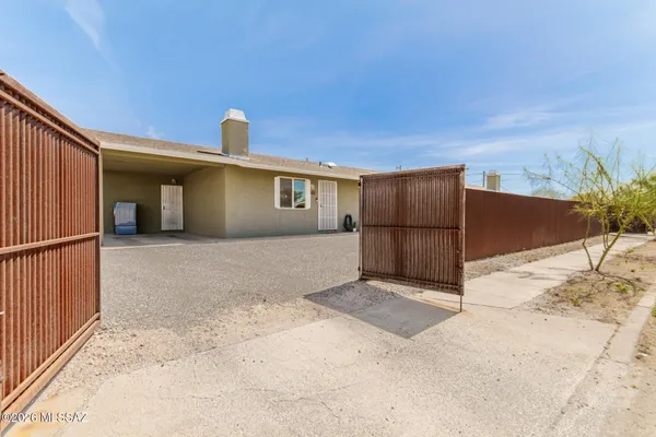 $420,000 | 102 East Elm Street, Tucson, AZ 85705