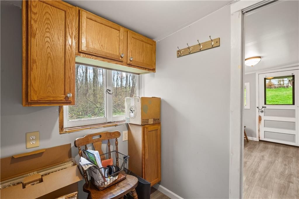 356 Stewarton Road Mill Run, PA 15464 - Photo 12 of 38