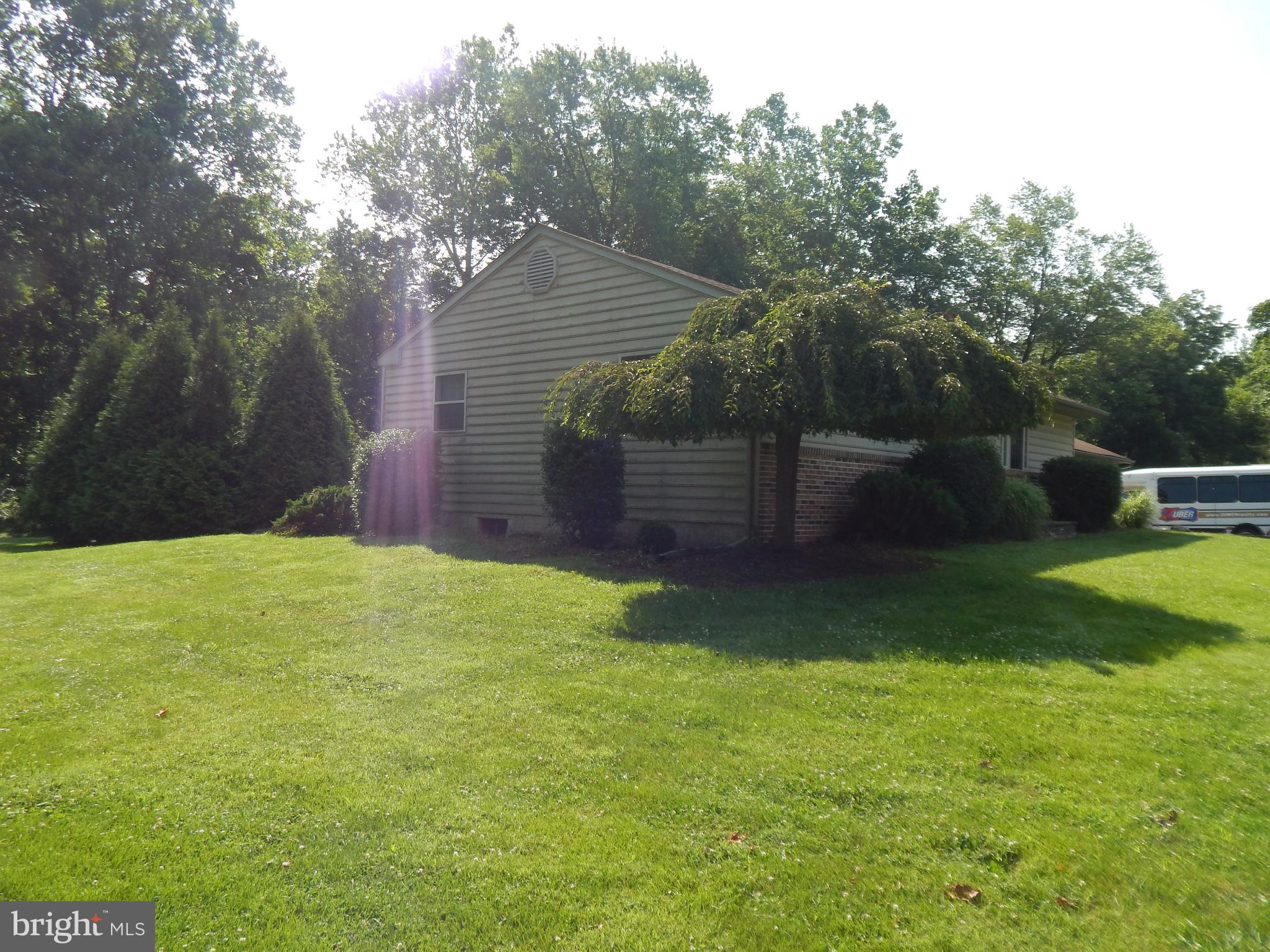 1845 Old Schuylkill Road Spring City, PA 19475 - Photo 3 of 34