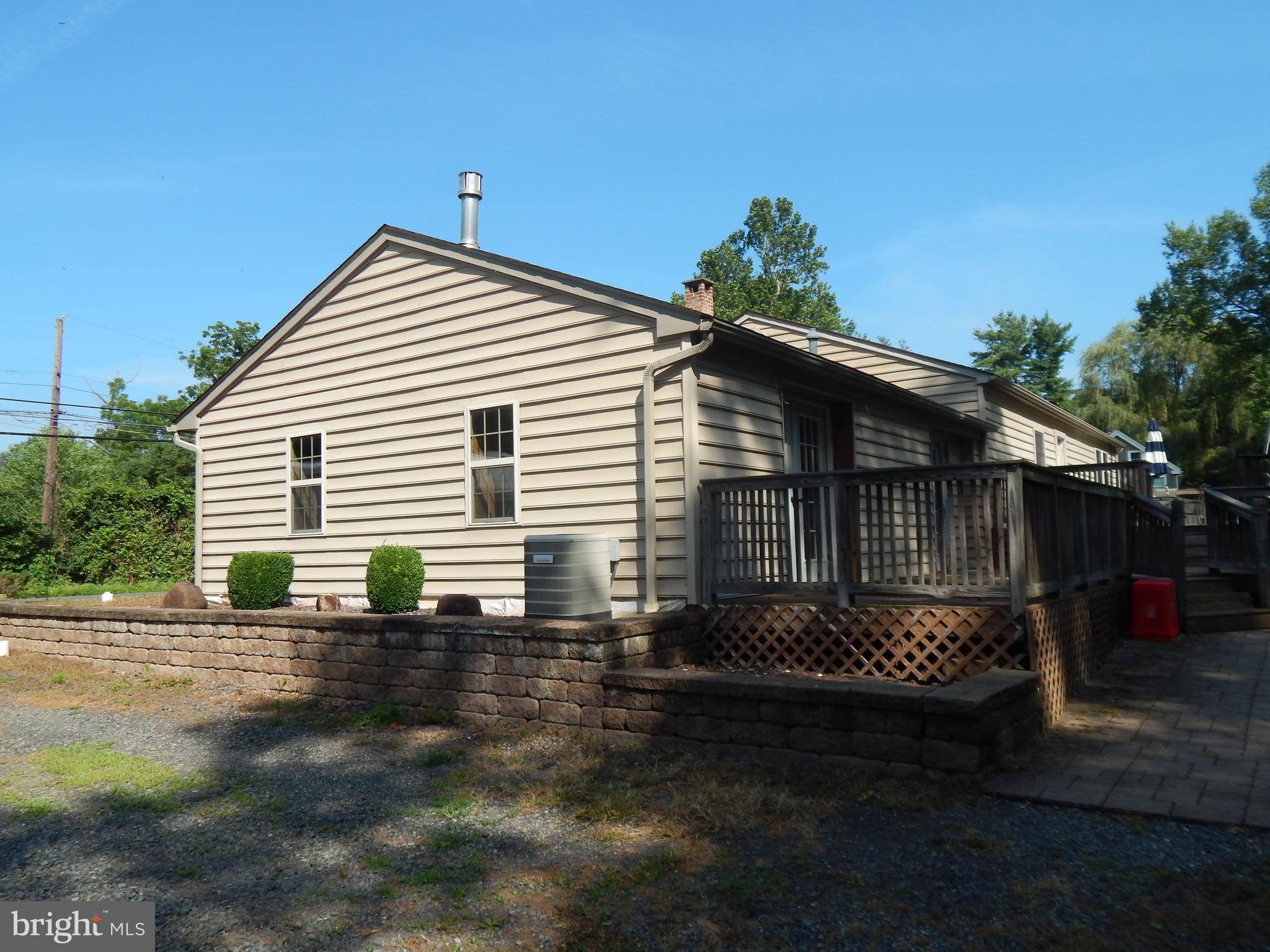 1845 Old Schuylkill Road Spring City, PA 19475 - Photo 4 of 34
