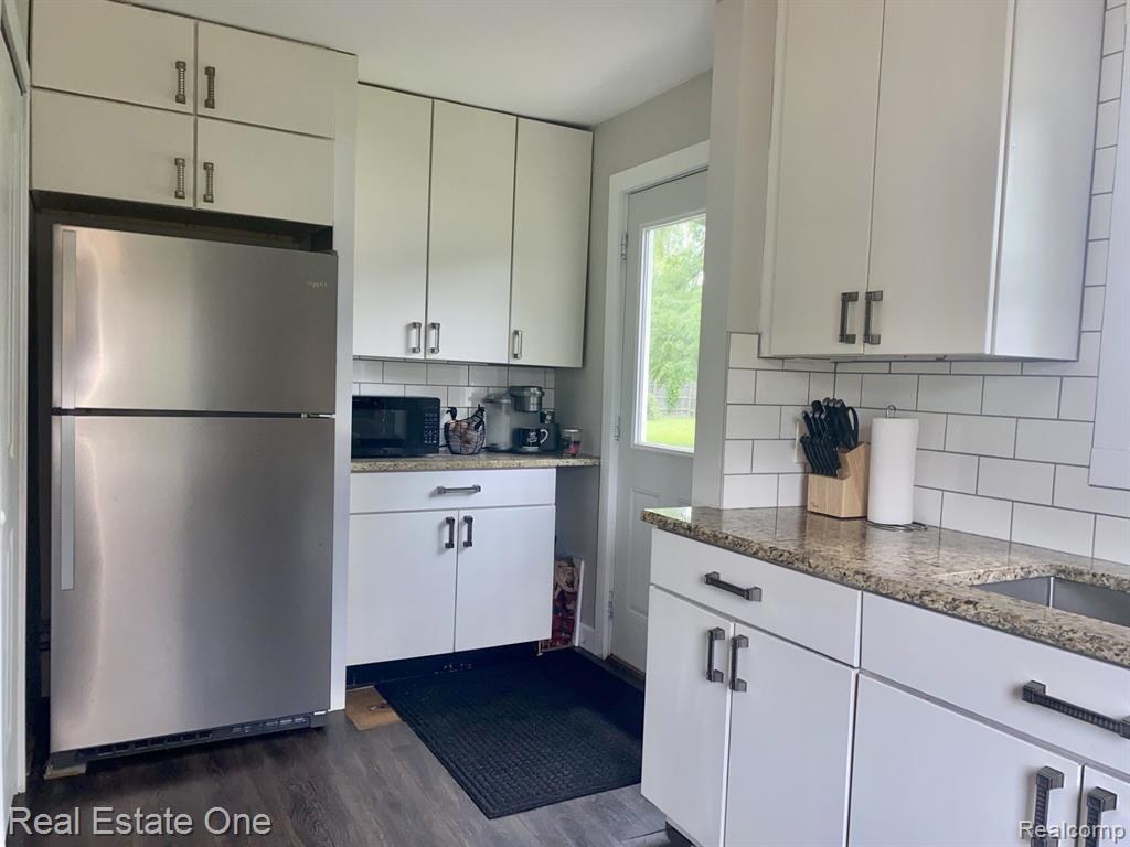 947 Grace Avenue Rochester Hills, MI 48307 - Photo 17 of 47