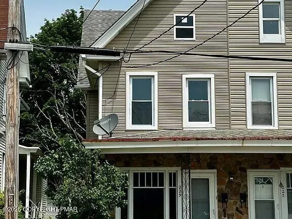 $1,595 | 229 Coal Street, Lehighton, PA 18235