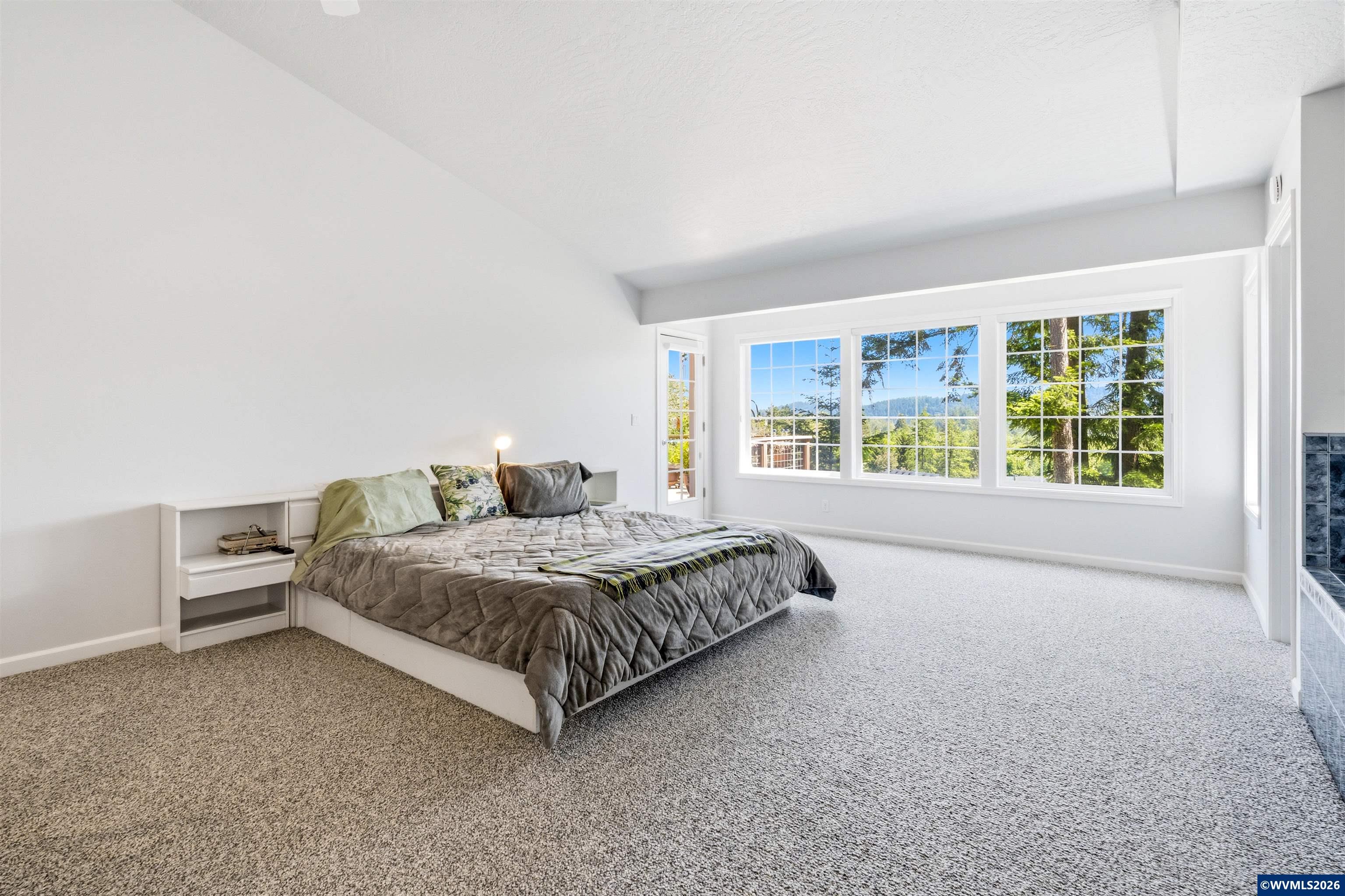 151 Rockridge Loop Eugene, OR 97405 - Photo 13 of 30