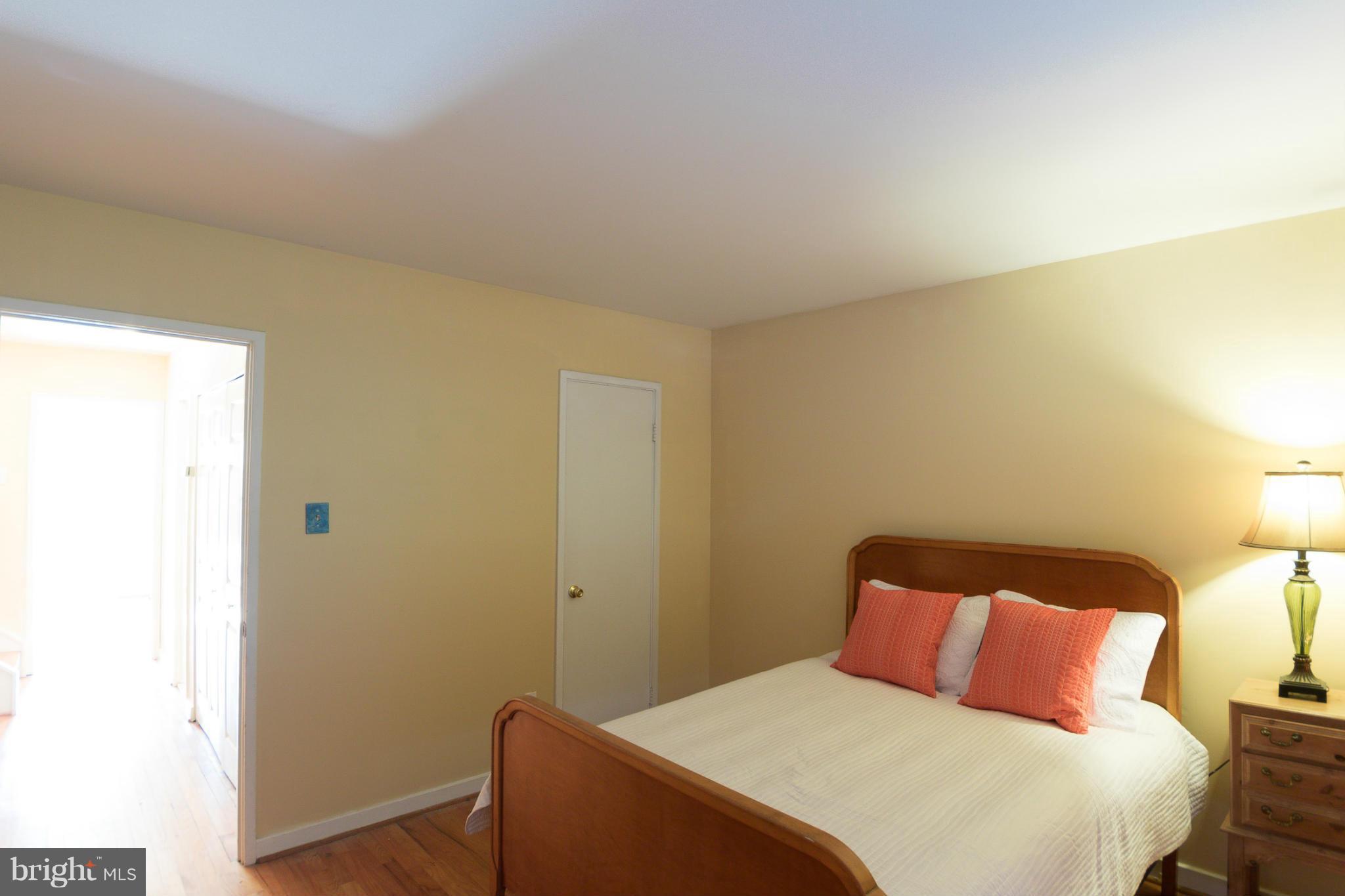 11432 Orchard Lane Reston, VA 20190 - Photo 18 of 30 Bedroom