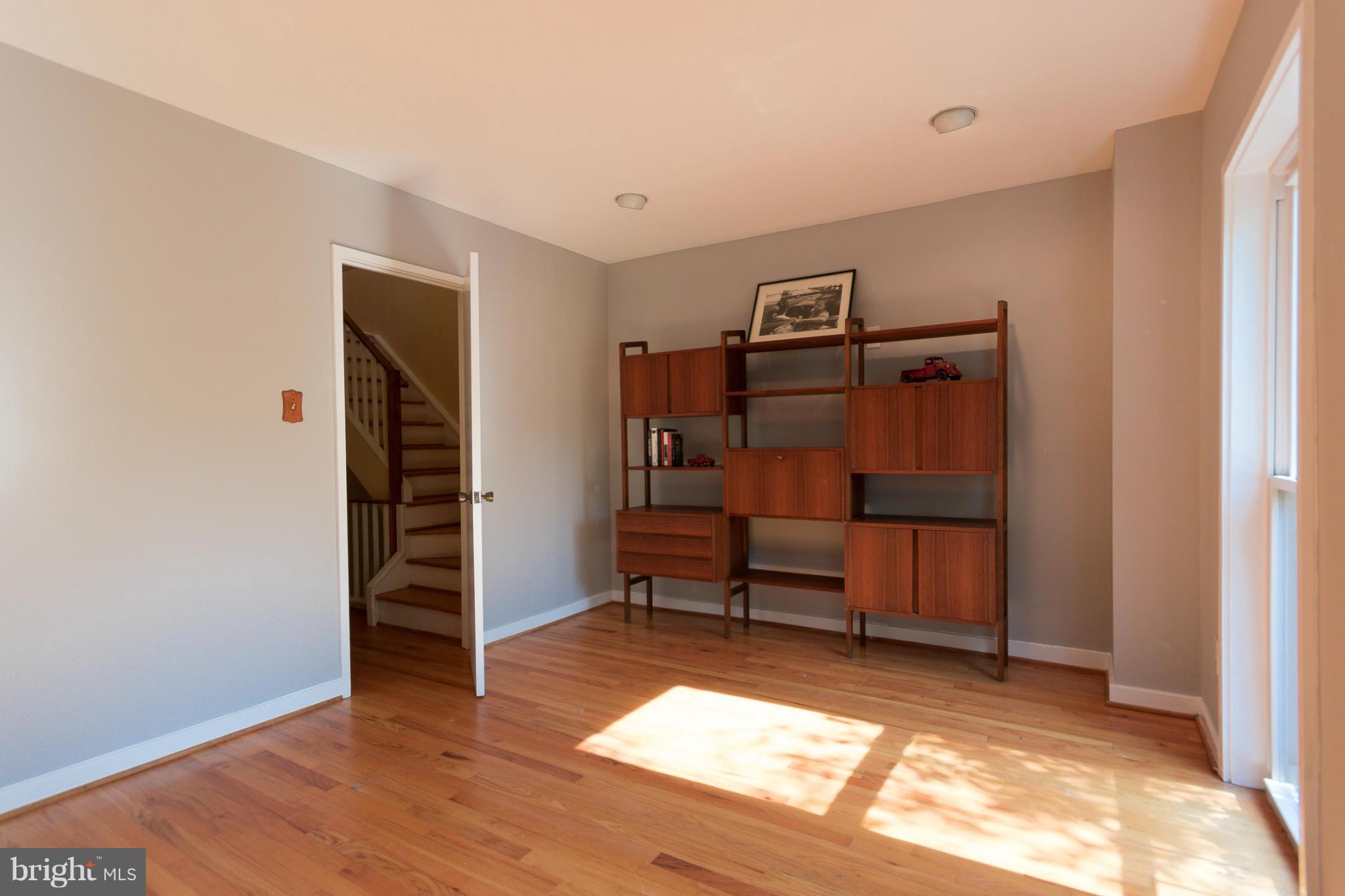 11432 Orchard Lane Reston, VA 20190 - Photo 24 of 30 Bedroom