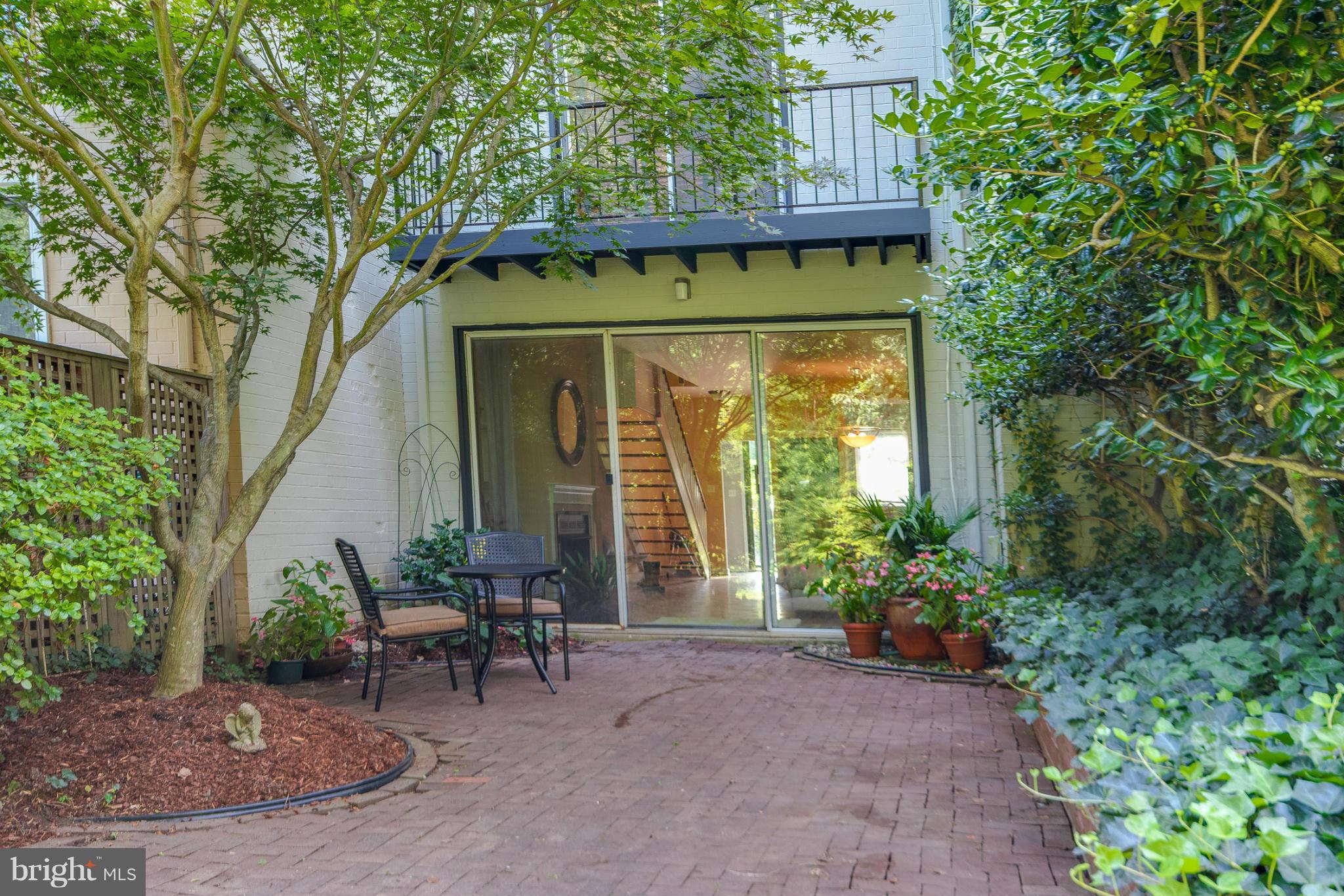 11432 Orchard Lane Reston, VA 20190 - Photo 27 of 30 Exterior (Rear)