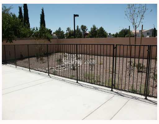 59 Prairie Dog Drive Henderson, NV 89074 - Photo 7 of 7 Yard/Garden.