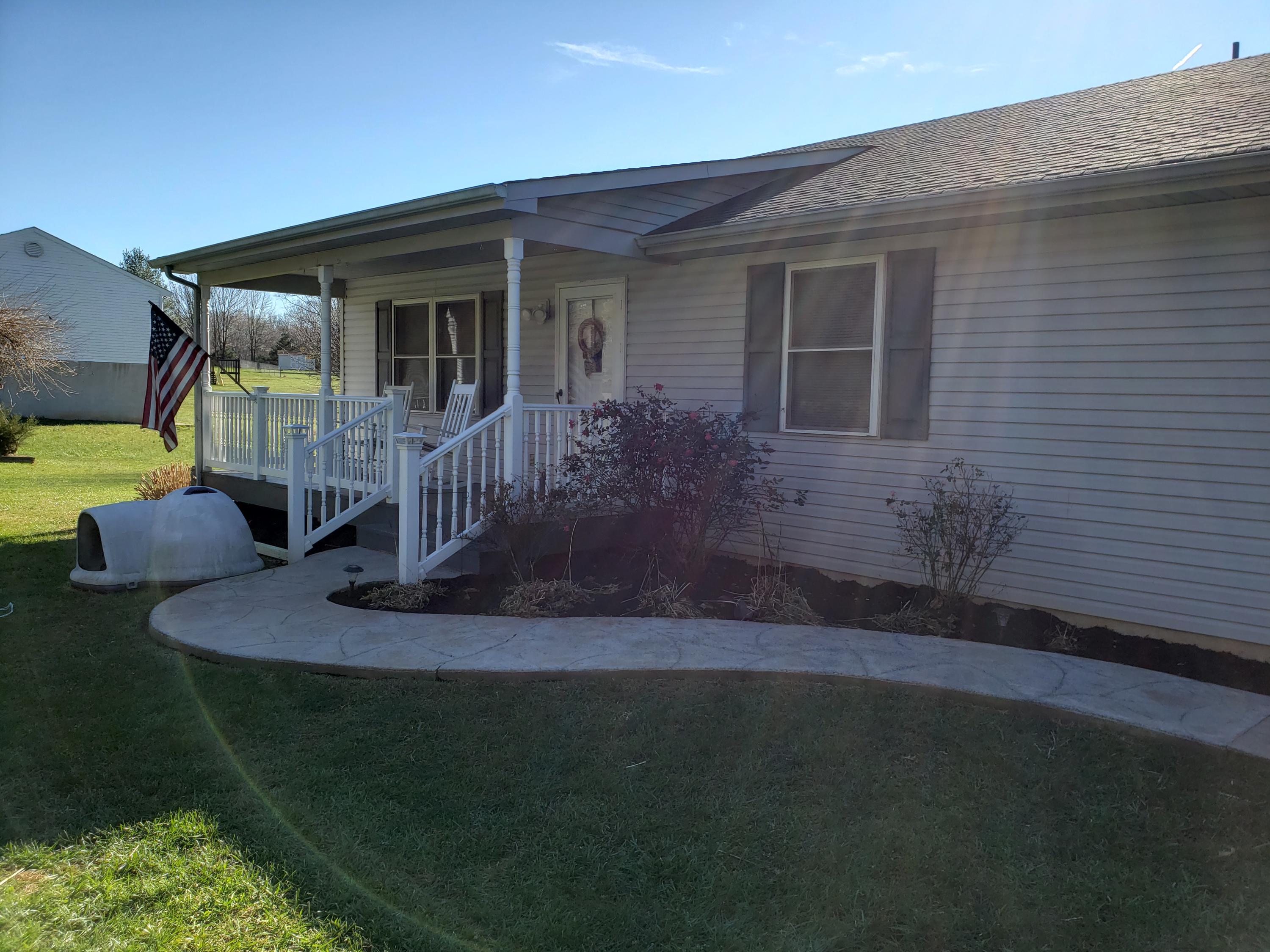 3379 Phelps Road Bedford, VA 24523 - Photo 21 of 31 Front Porch