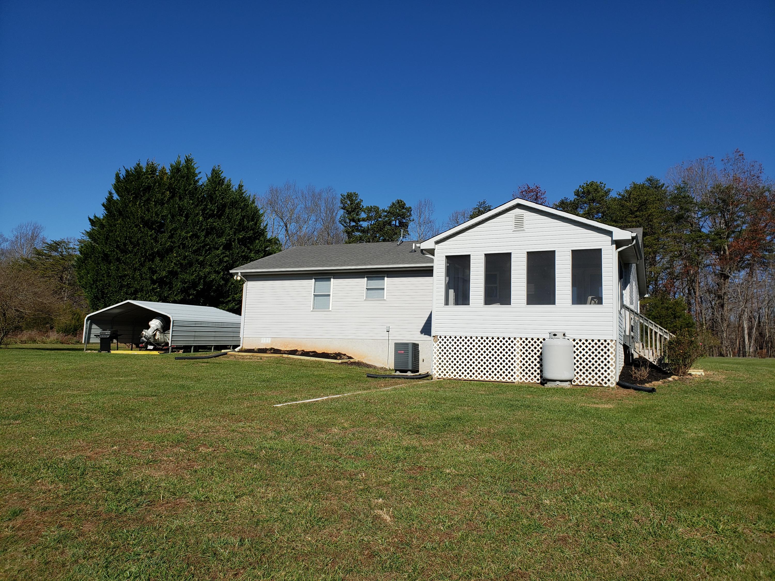 3379 Phelps Road Bedford, VA 24523 - Photo 27 of 31 Rear Home View