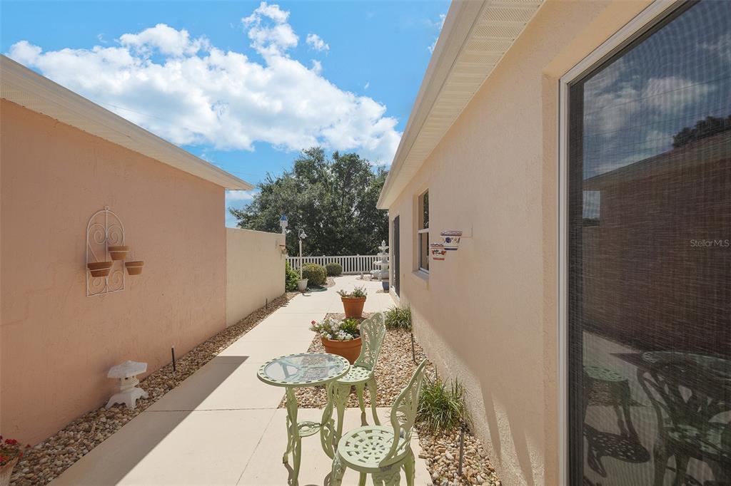 867 Oviedo Road Lady Lake, FL 32159 - Photo 32 of 35