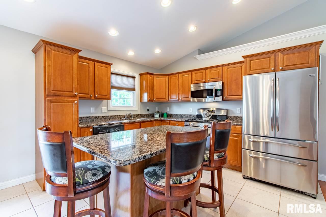1421 Santa Fe Road Washington, IL 61571 - Photo 17 of 36 Gallery Image 17
