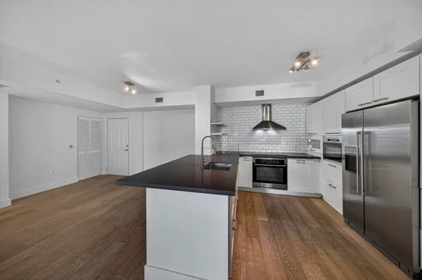 $2,495 | 2421 Northeast 65th Street, Unit 209, Fort Lauderdale, FL 33308