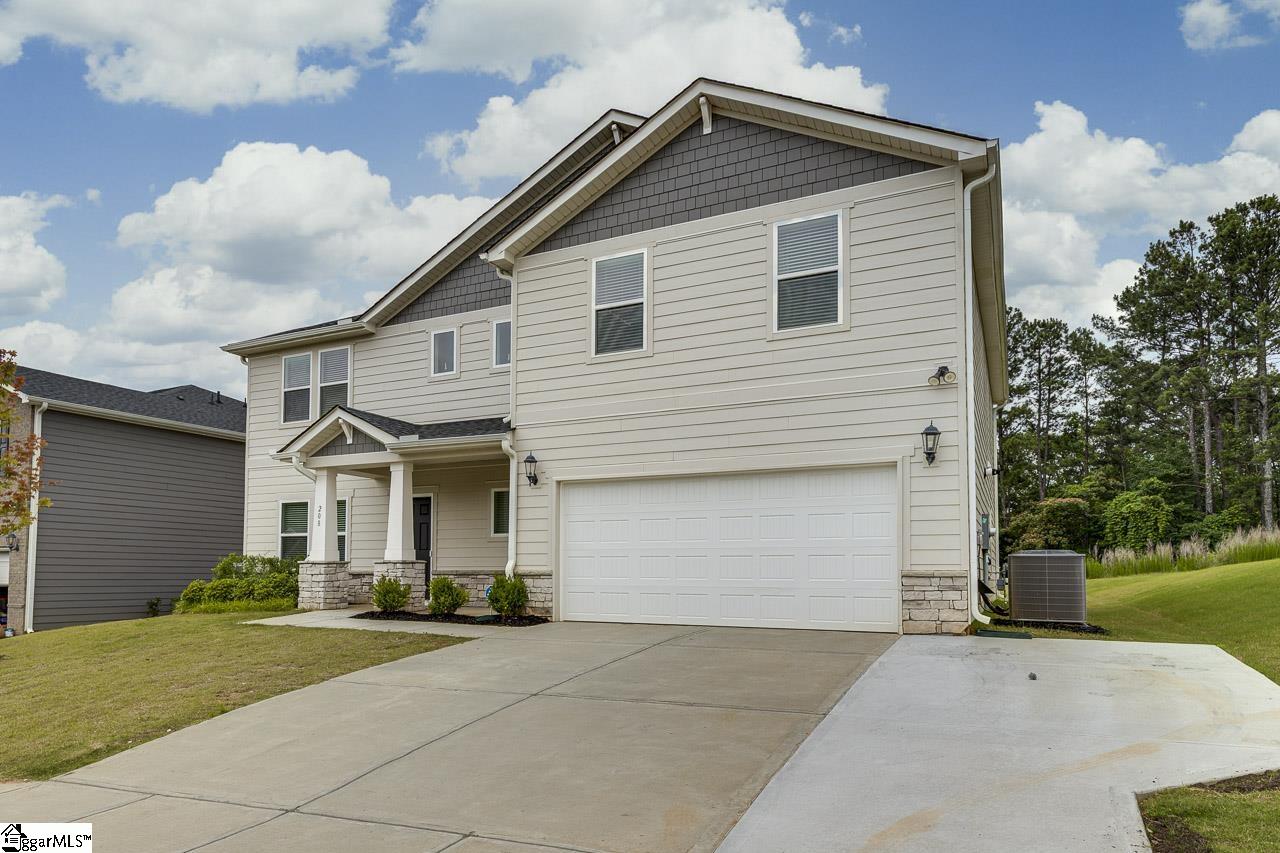208 Roderick Lane Greenville, SC 29605 - Photo 2 of 50