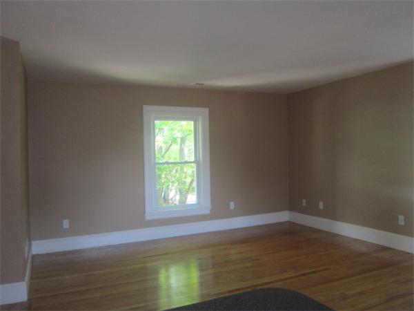 40 Avon Street, Unit 2 Wakefield, MA 01880 - Photo 3 of 9