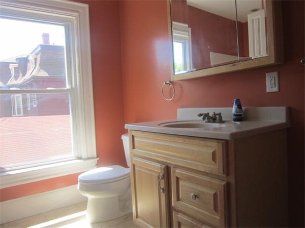 40 Avon Street, Unit 2 Wakefield, MA 01880 - Photo 5 of 9
