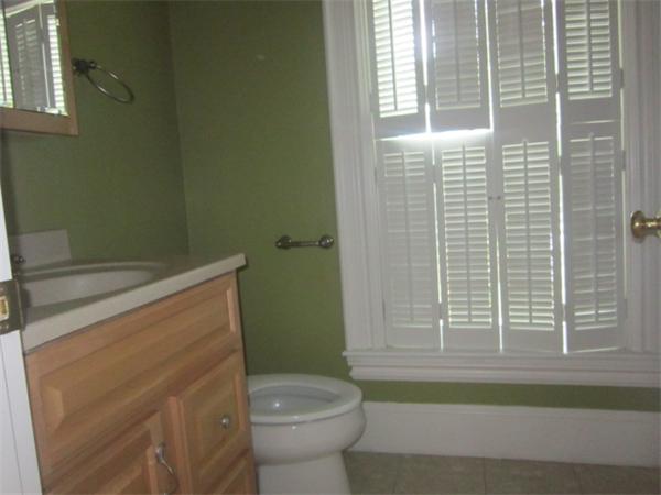 40 Avon Street, Unit 2 Wakefield, MA 01880 - Photo 6 of 9