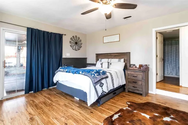 $1,299,999 | 227 Henderson Lane, Lockhart, TX 78644