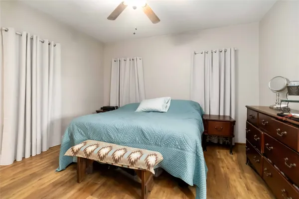 $999,999 | 227 Henderson Lane, Lockhart, TX 78644