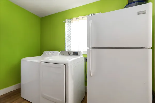 $999,999 | 227 Henderson Lane, Lockhart, TX 78644