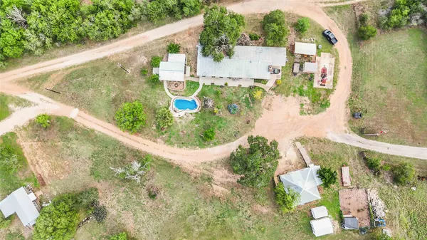 $999,999 | 227 Henderson Lane, Lockhart, TX 78644